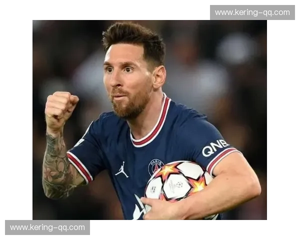 里尔边中结合战术受制 本轮法甲未能突破巴黎防线